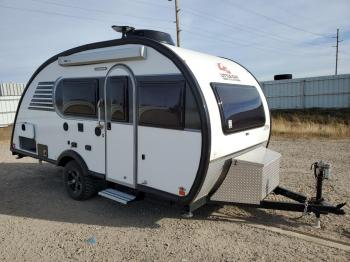  Salvage Luwh Camper