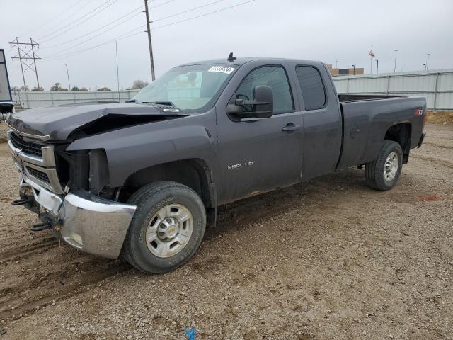  Salvage Chevrolet Silverado 2500