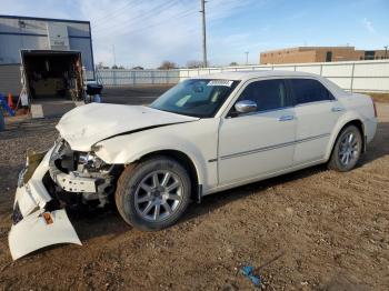  Salvage Chrysler 300