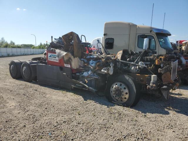  Salvage Freightliner Cascadia 1