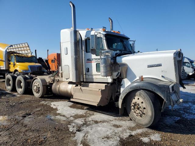  Salvage Kenworth W900