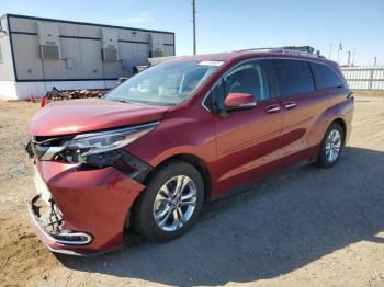  Salvage Toyota Sienna