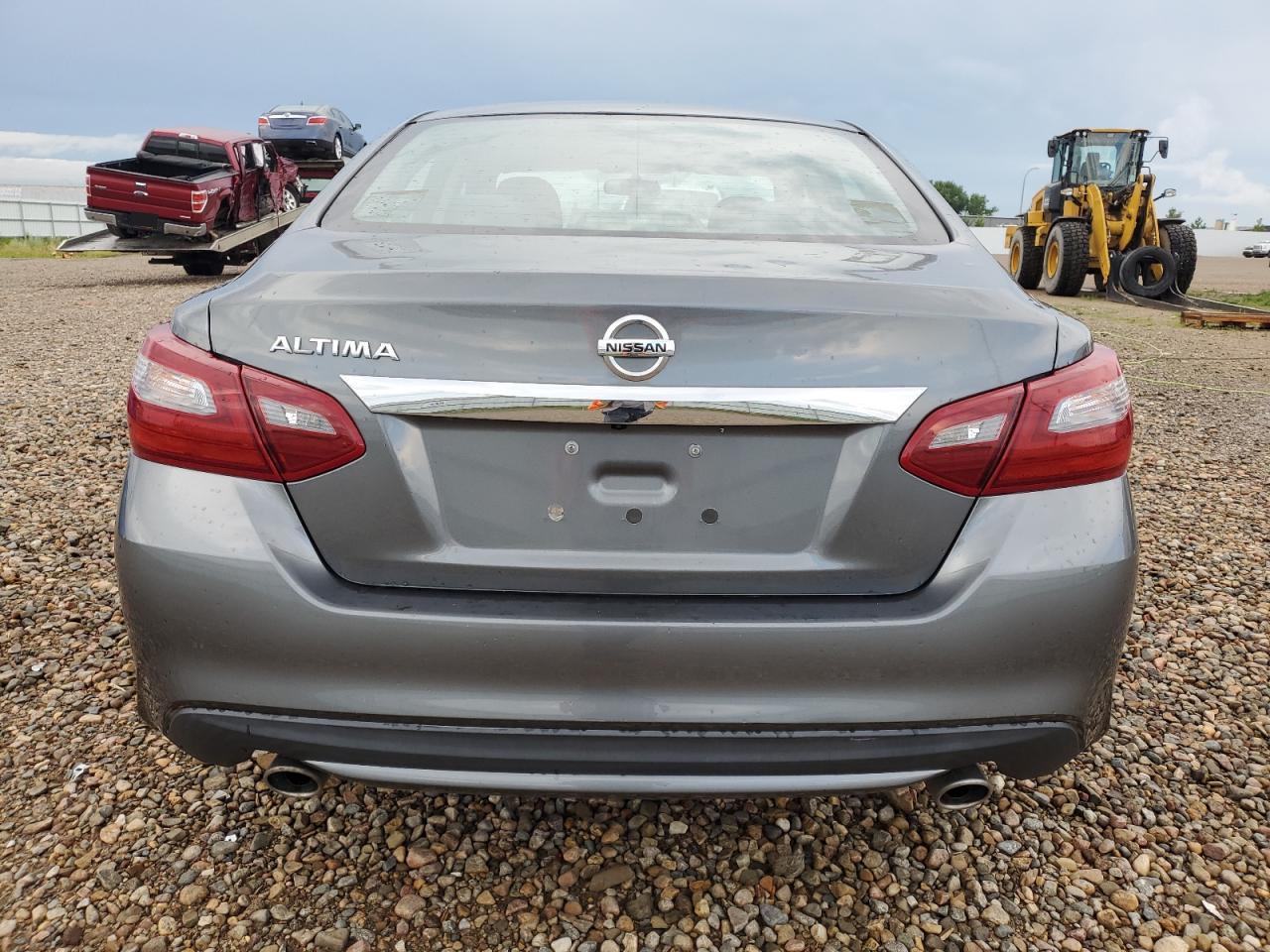 Nissan Altima 2.5 Image 2