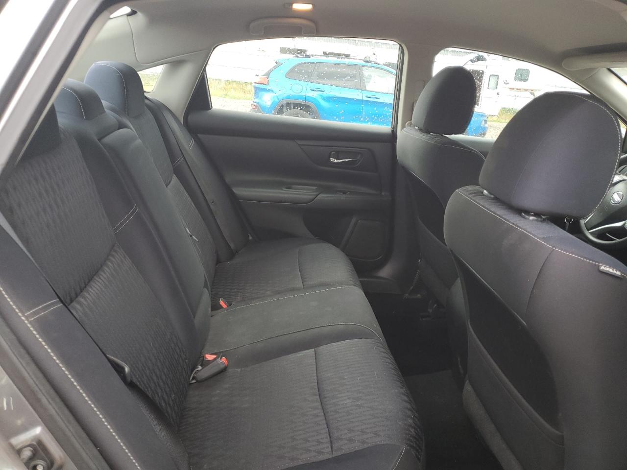 Nissan Altima 2.5 Image 3