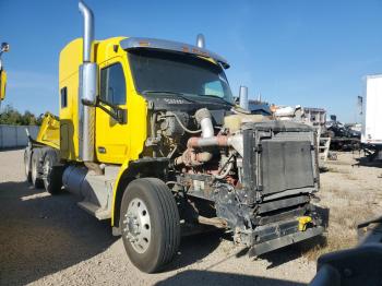  Salvage Peterbilt 579