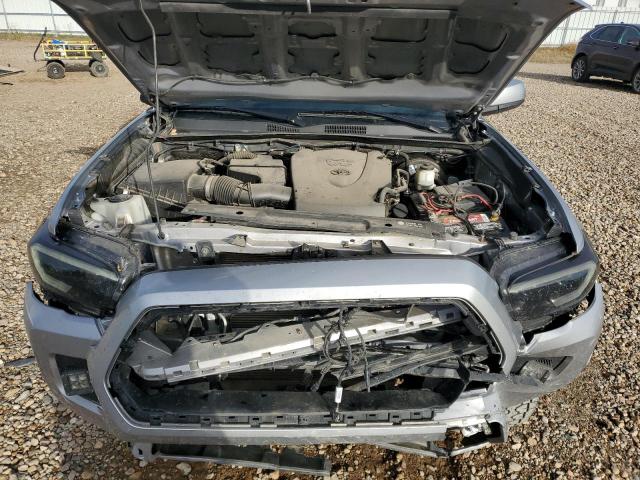 Toyota Tacoma Double Cab Image 2