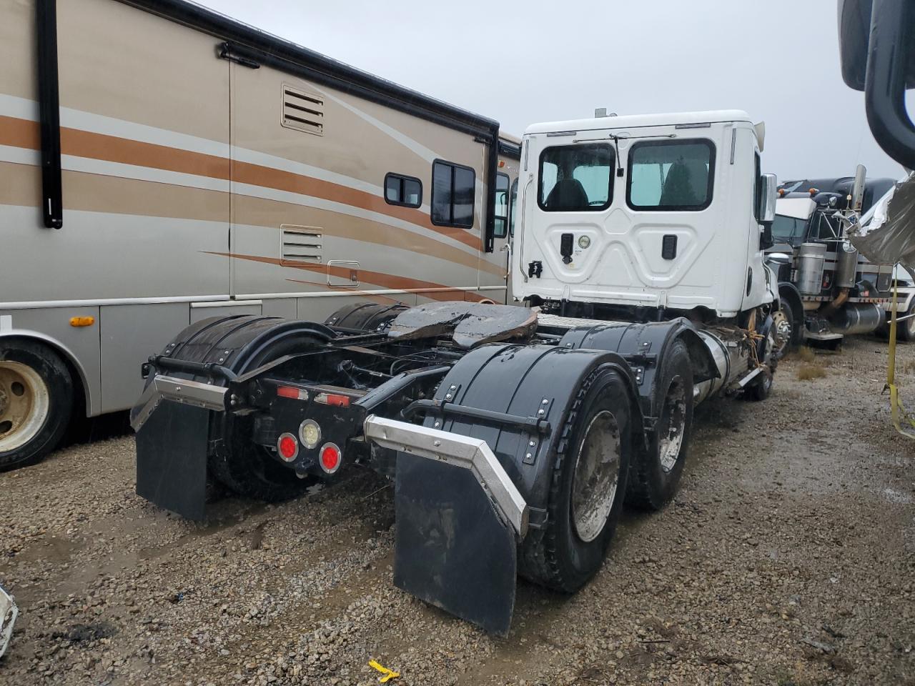 Freightliner Cascadia 1 Image 3