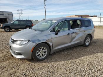  Salvage Chrysler Pacifica