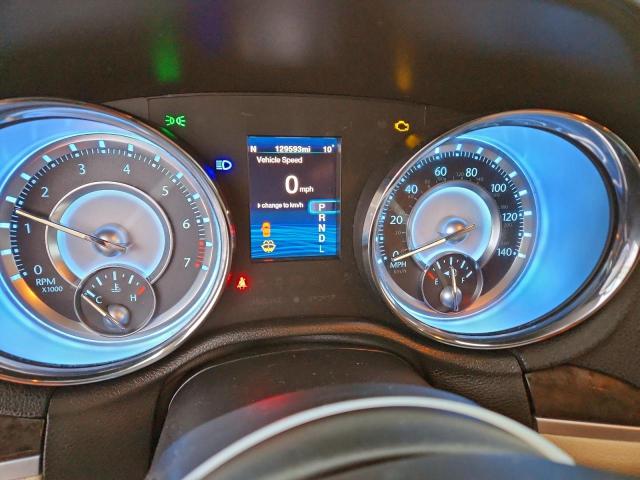 Chrysler 300 Limited Image 9