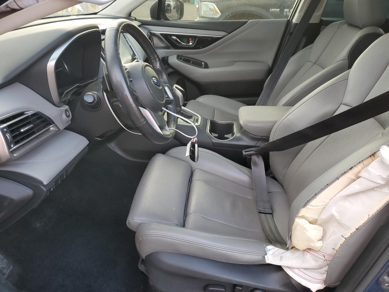 Subaru Legacy Limited Image 2