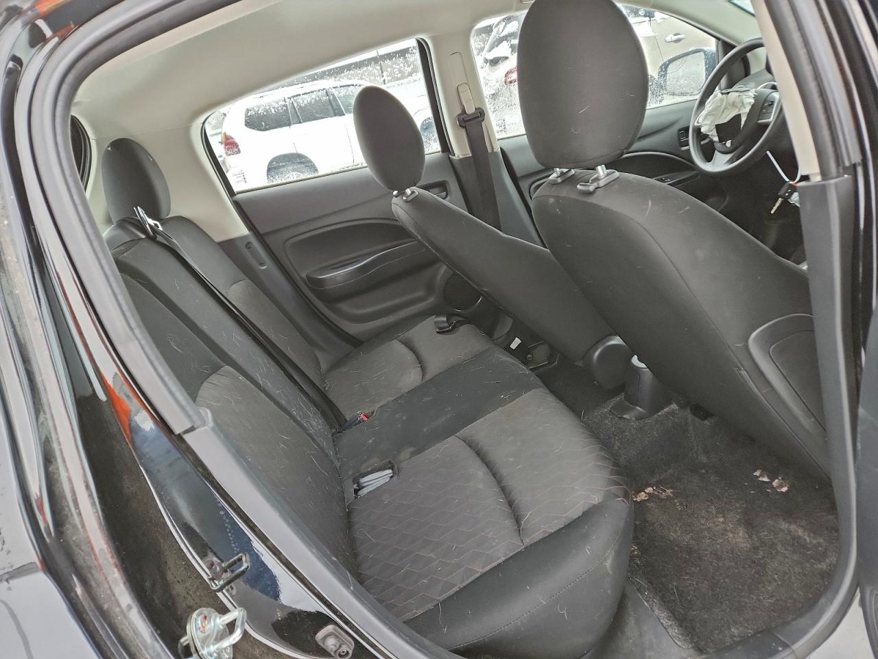 Mitsubishi Mirage Es Image 13
