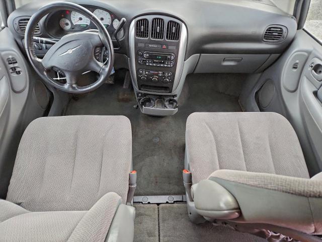 Chrysler Minivan Touring Image 14