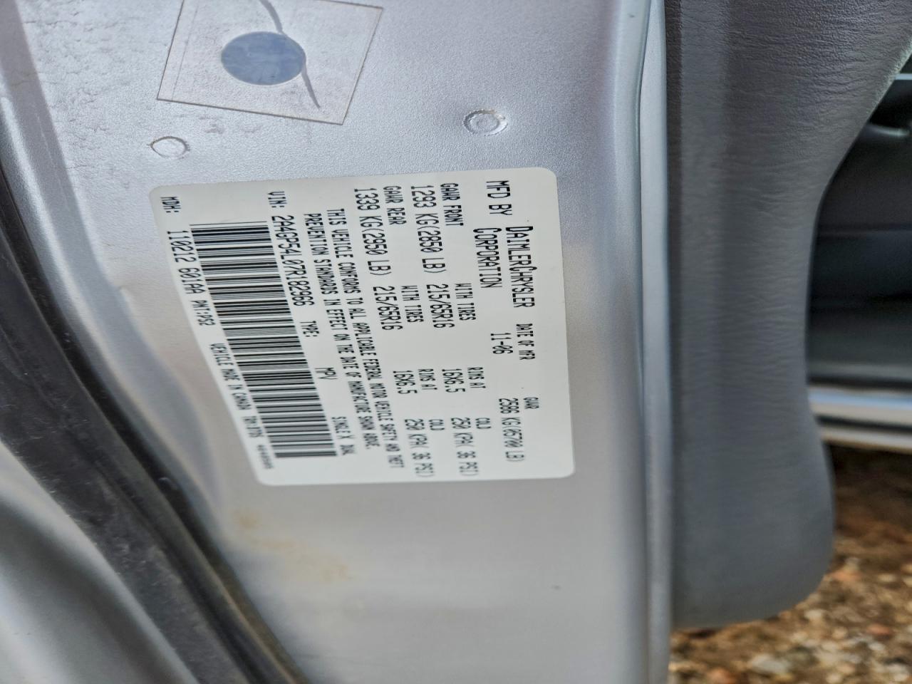 Chrysler Minivan Touring Image 10