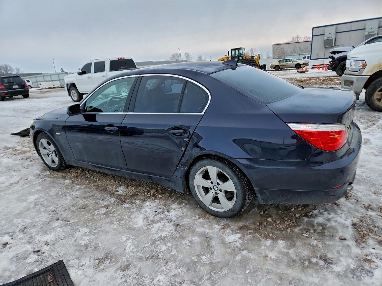 BMW 5 Series Xi Image 2