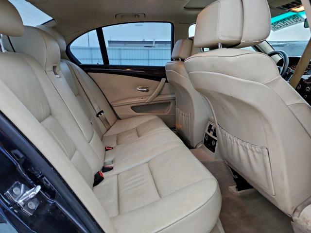 BMW 5 Series Xi Image 8