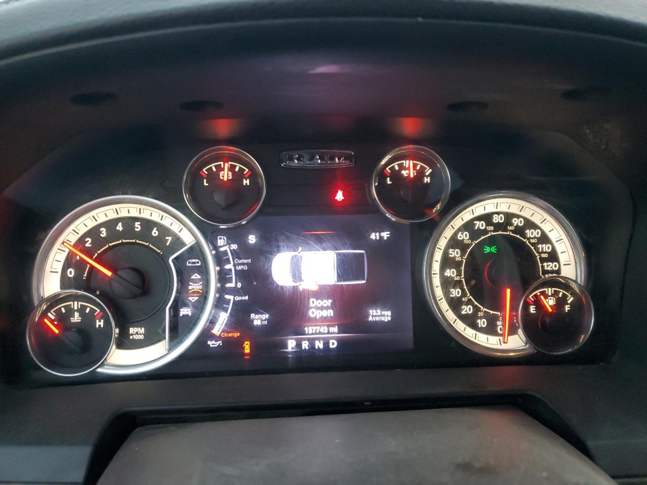 Ram 1500 Laramie Image 11