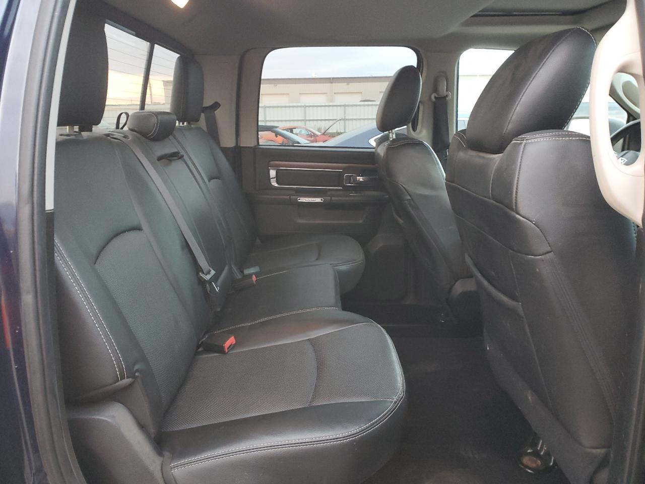 Ram 1500 Laramie Image 4