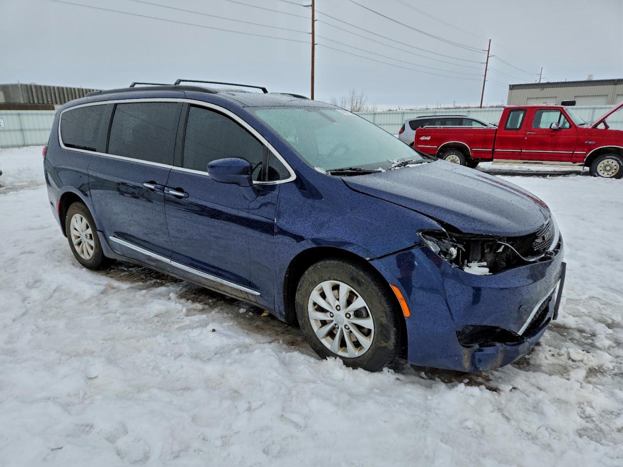 Chrysler Pacifica Touring L Image 7
