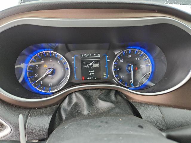 Chrysler Pacifica Touring L Image 6