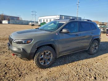  Salvage Jeep Cherokee