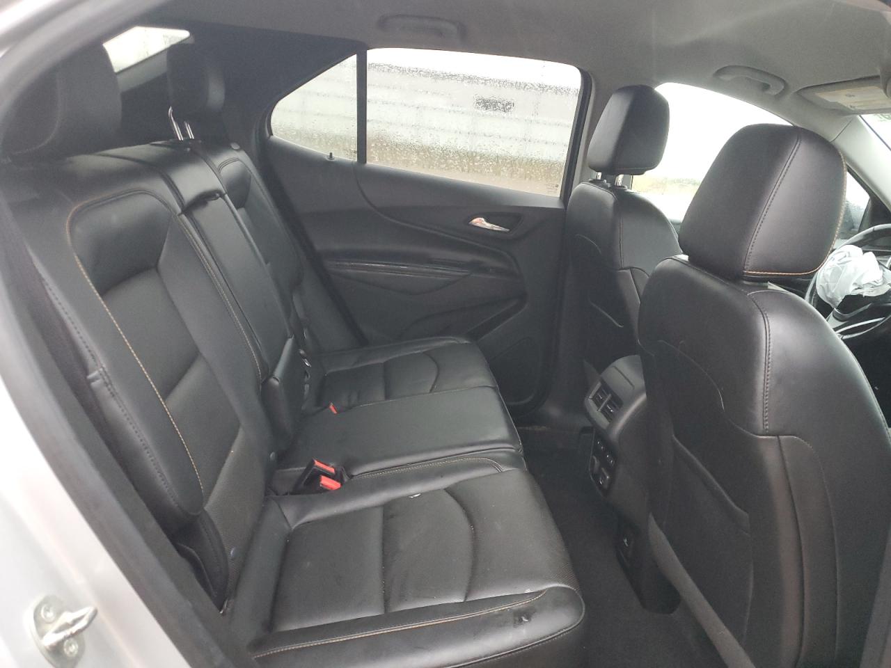 Chevrolet Equinox Premier Image 5