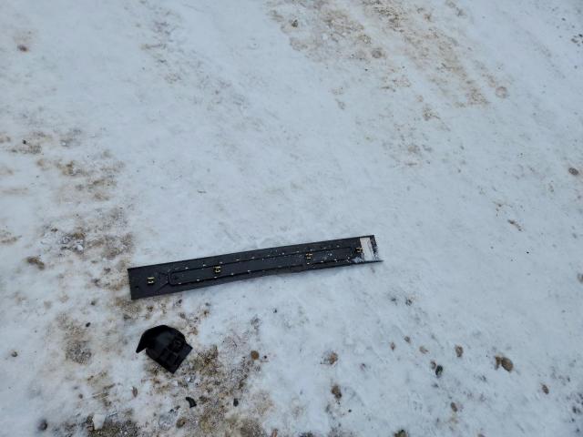 GMC Yukon Denali Image 13