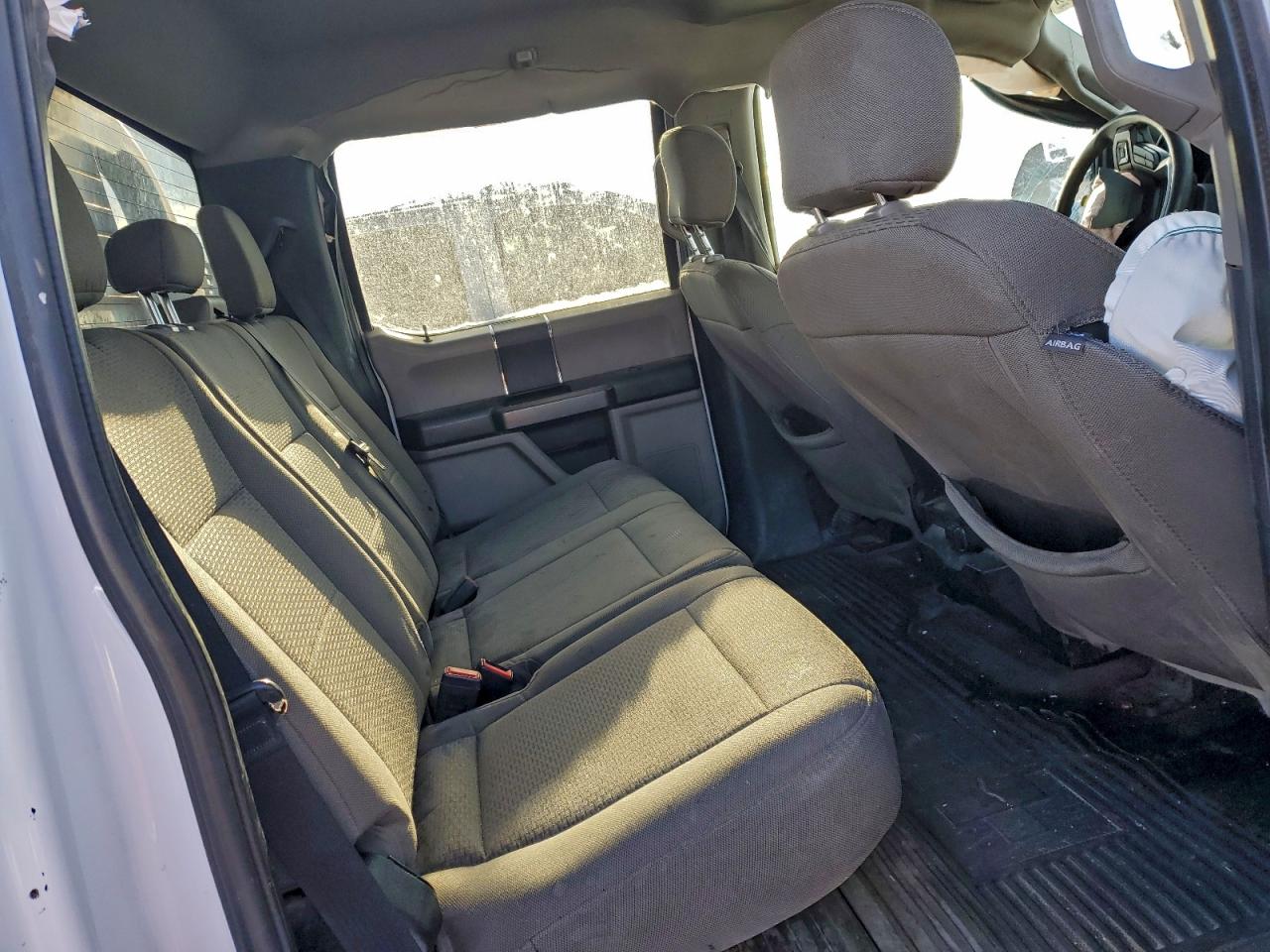 Ford F-350 Super Duty Image 12