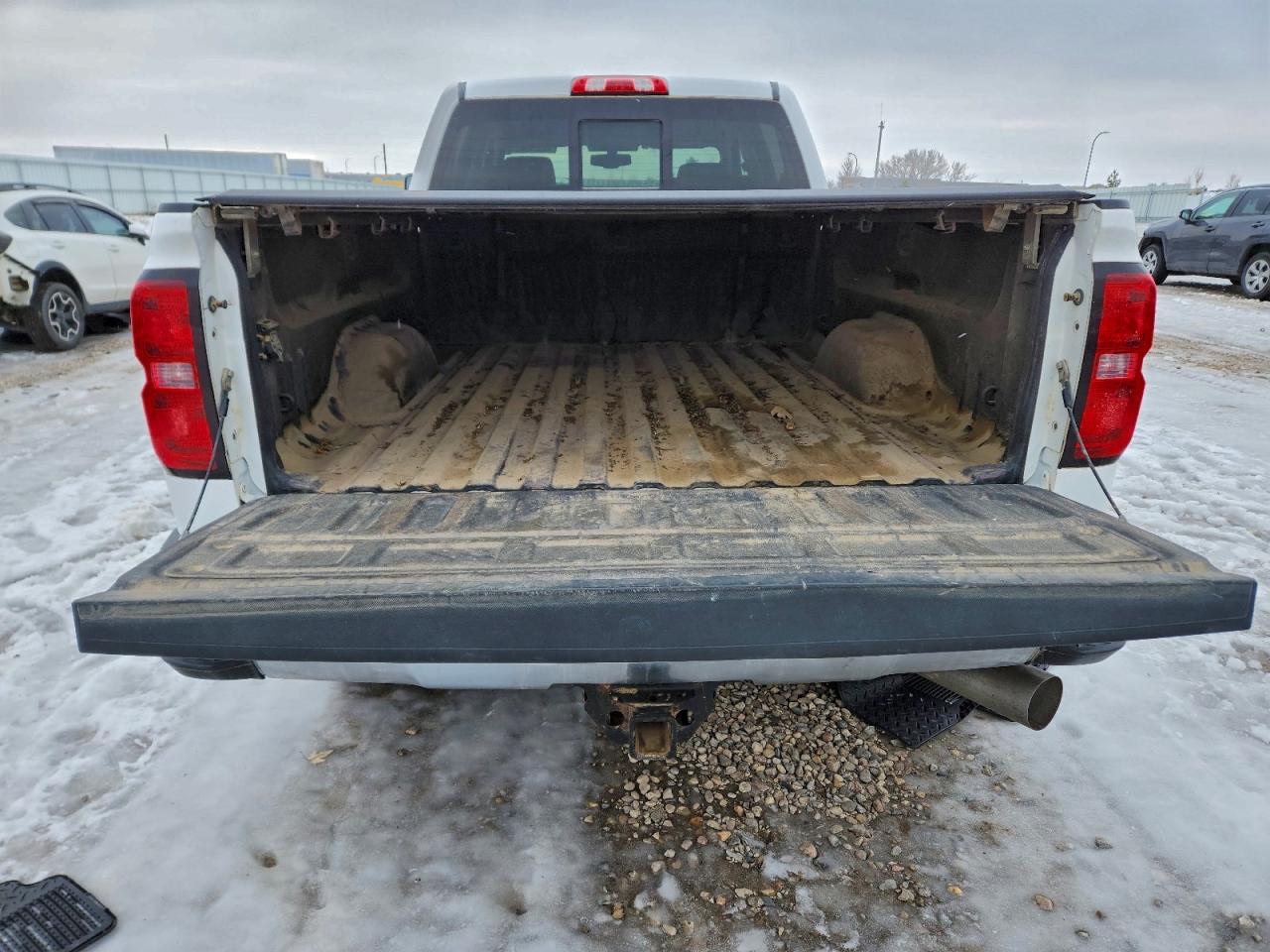 Chevrolet Silverado K3500 Ltz Image 13