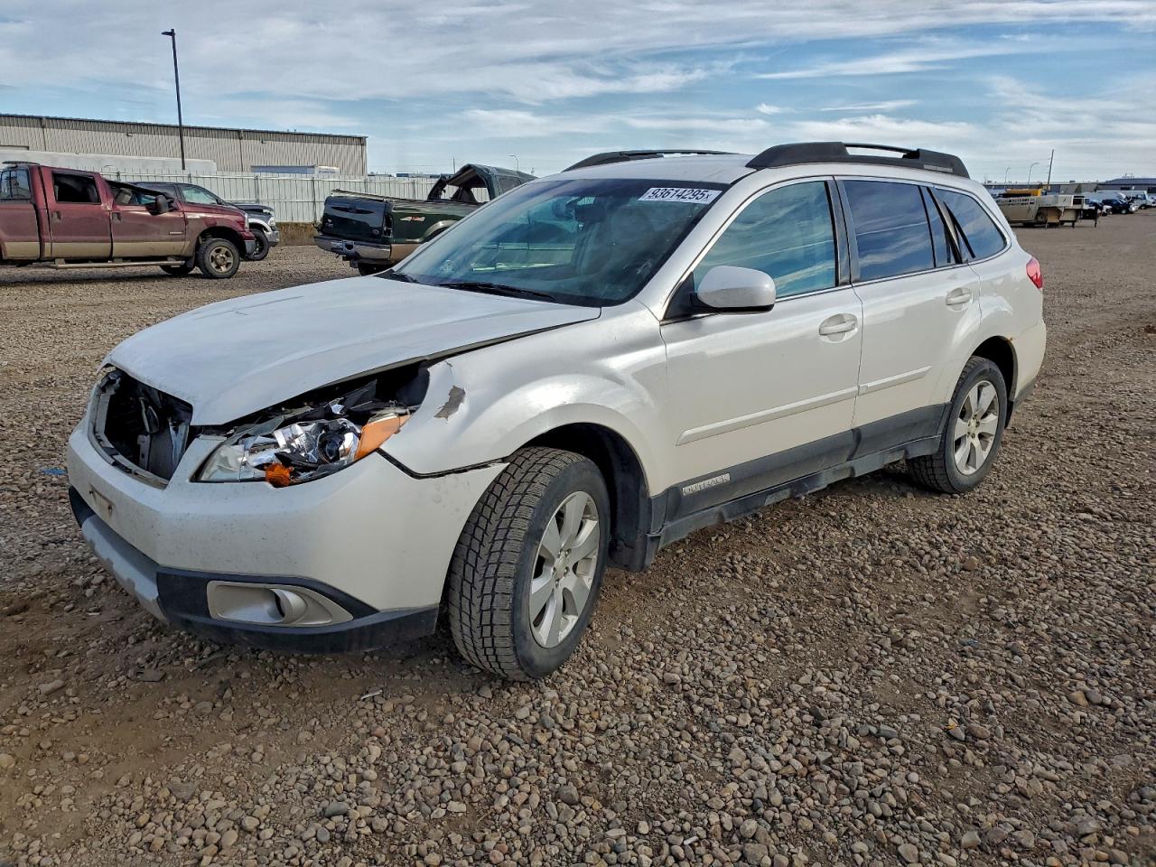 Subaru Outback 2.5i Premium Image 1