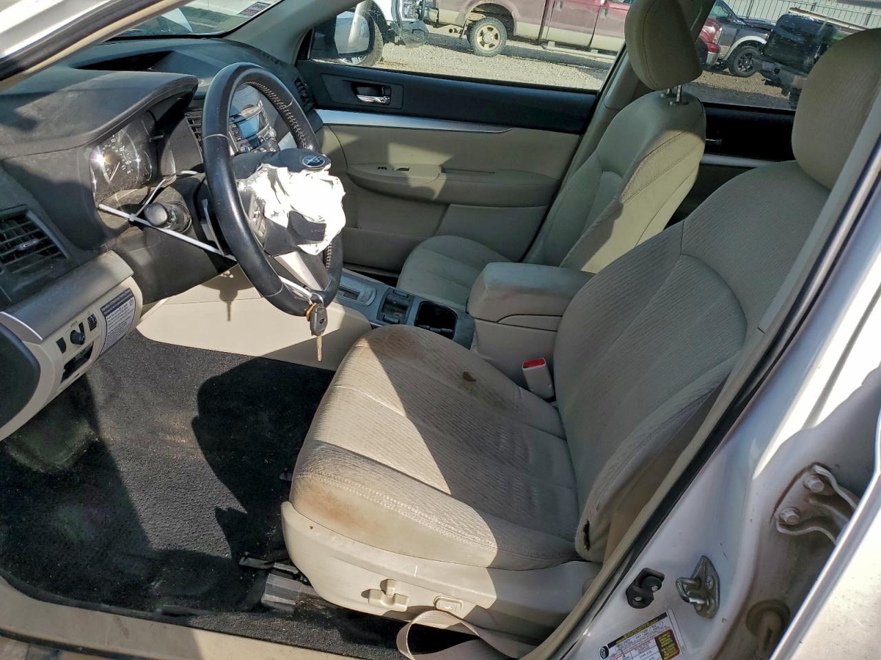 Subaru Outback 2.5i Premium Image 13