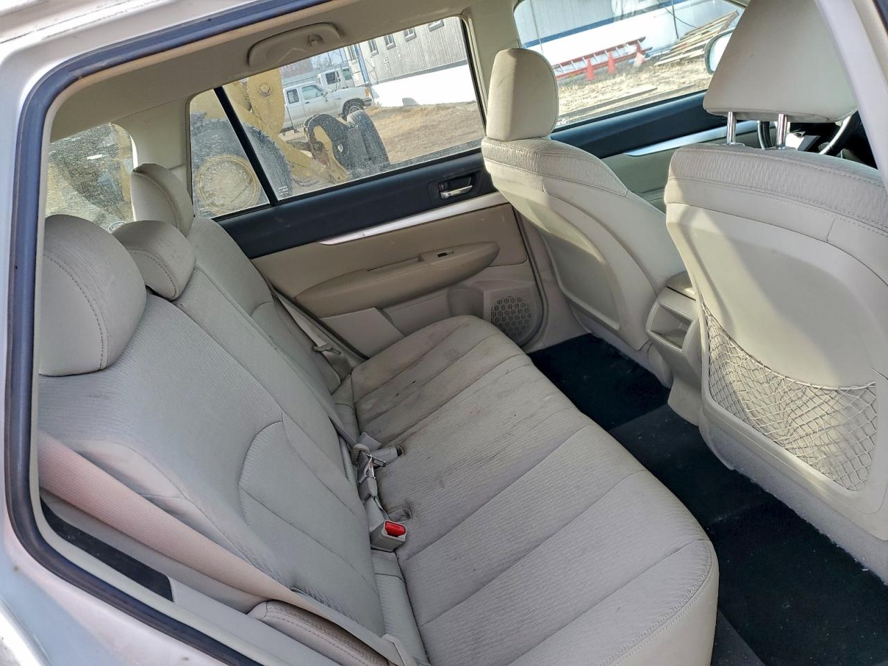 Subaru Outback 2.5i Premium Image 8