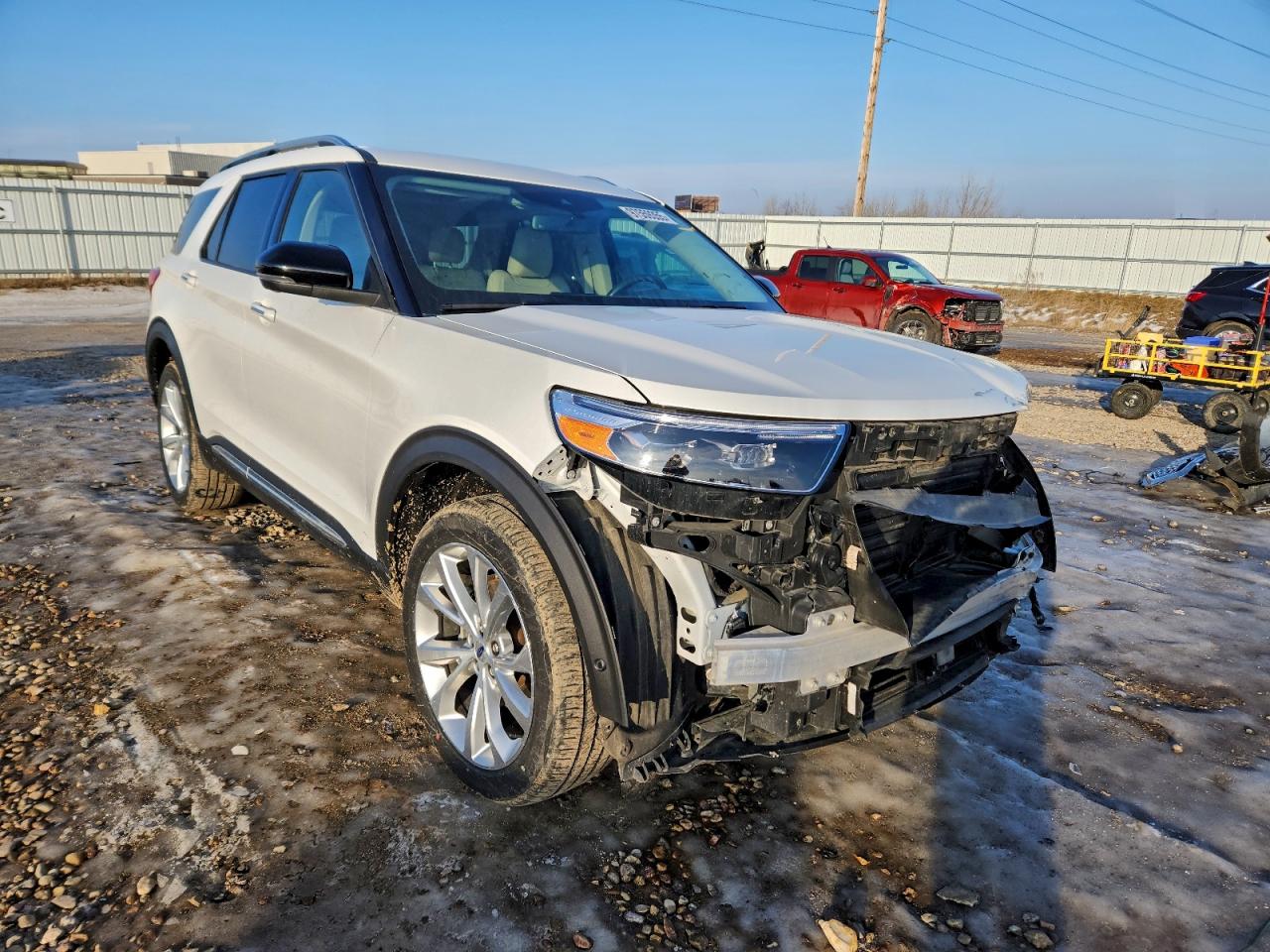 Ford Explorer Platinum Image 6