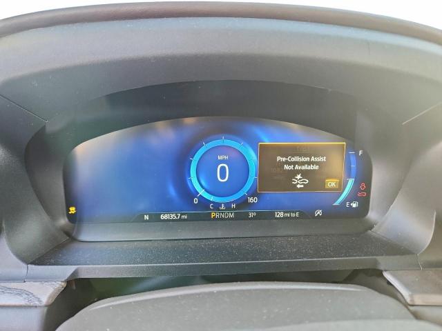 Ford Explorer Platinum Image 3