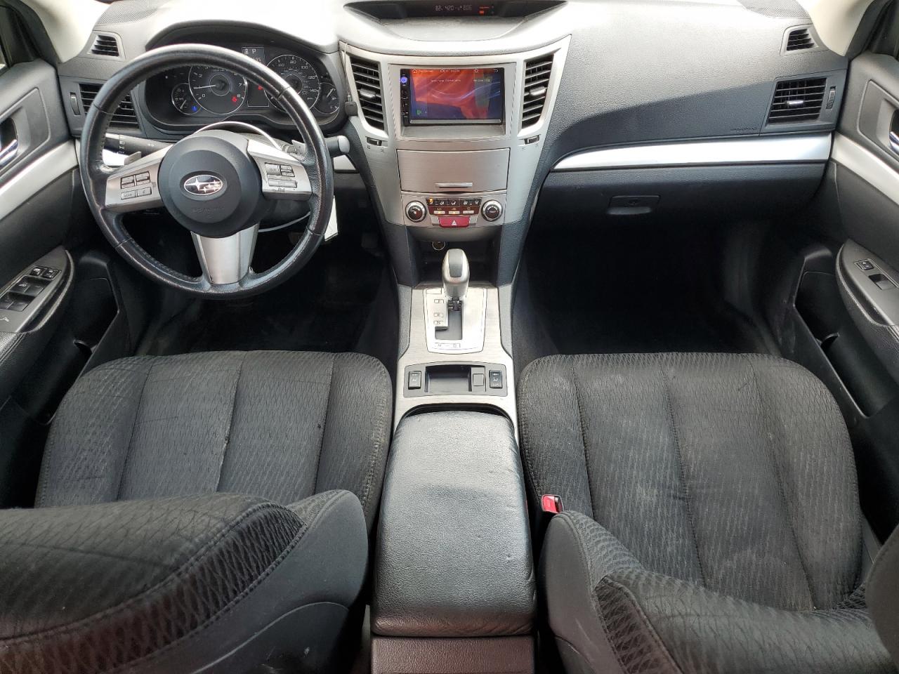 Subaru Legacy 2.5i Premium Image 4