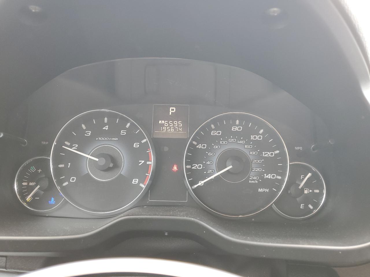 Subaru Legacy 2.5i Premium Image 10