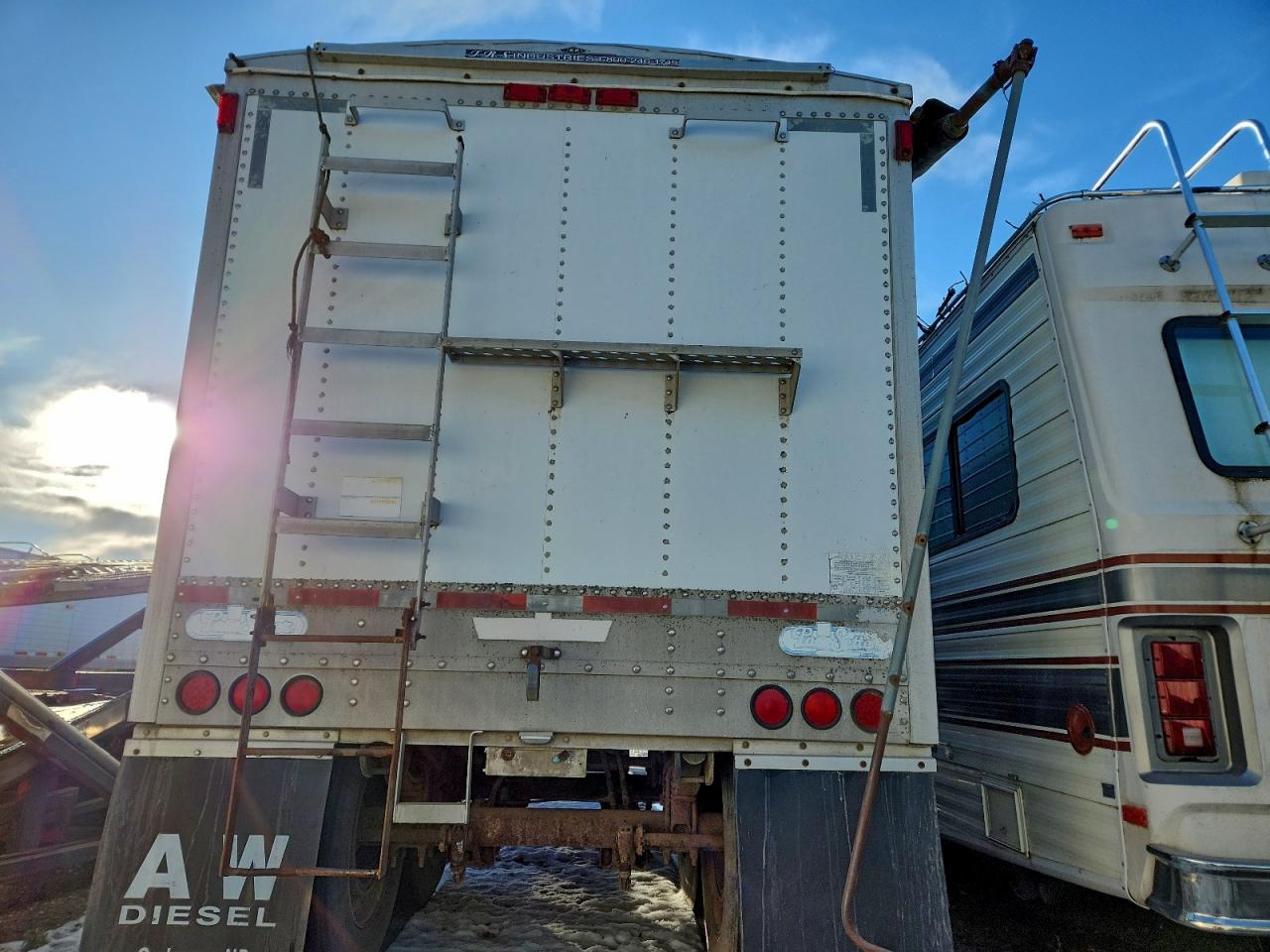 Wilson Trailer Image 6