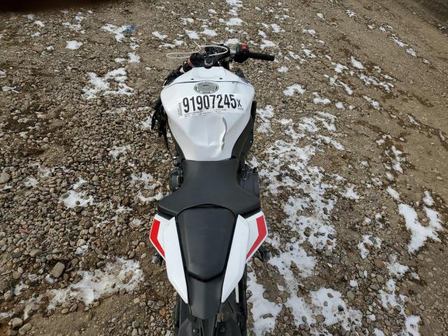 Yamaha Yzf890 Image 10