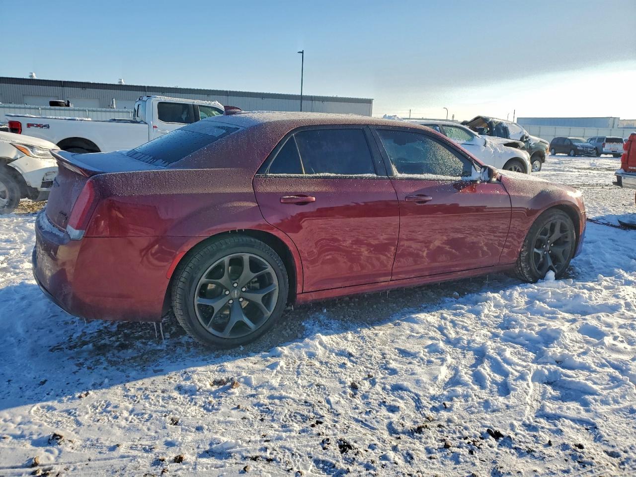 Chrysler 300 S Image 4