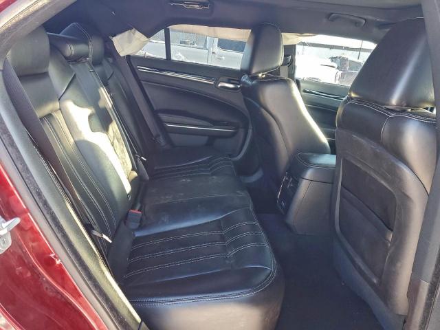 Chrysler 300 S Image 2