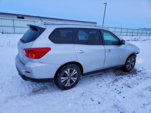 Nissan Pathfinder S Image 4