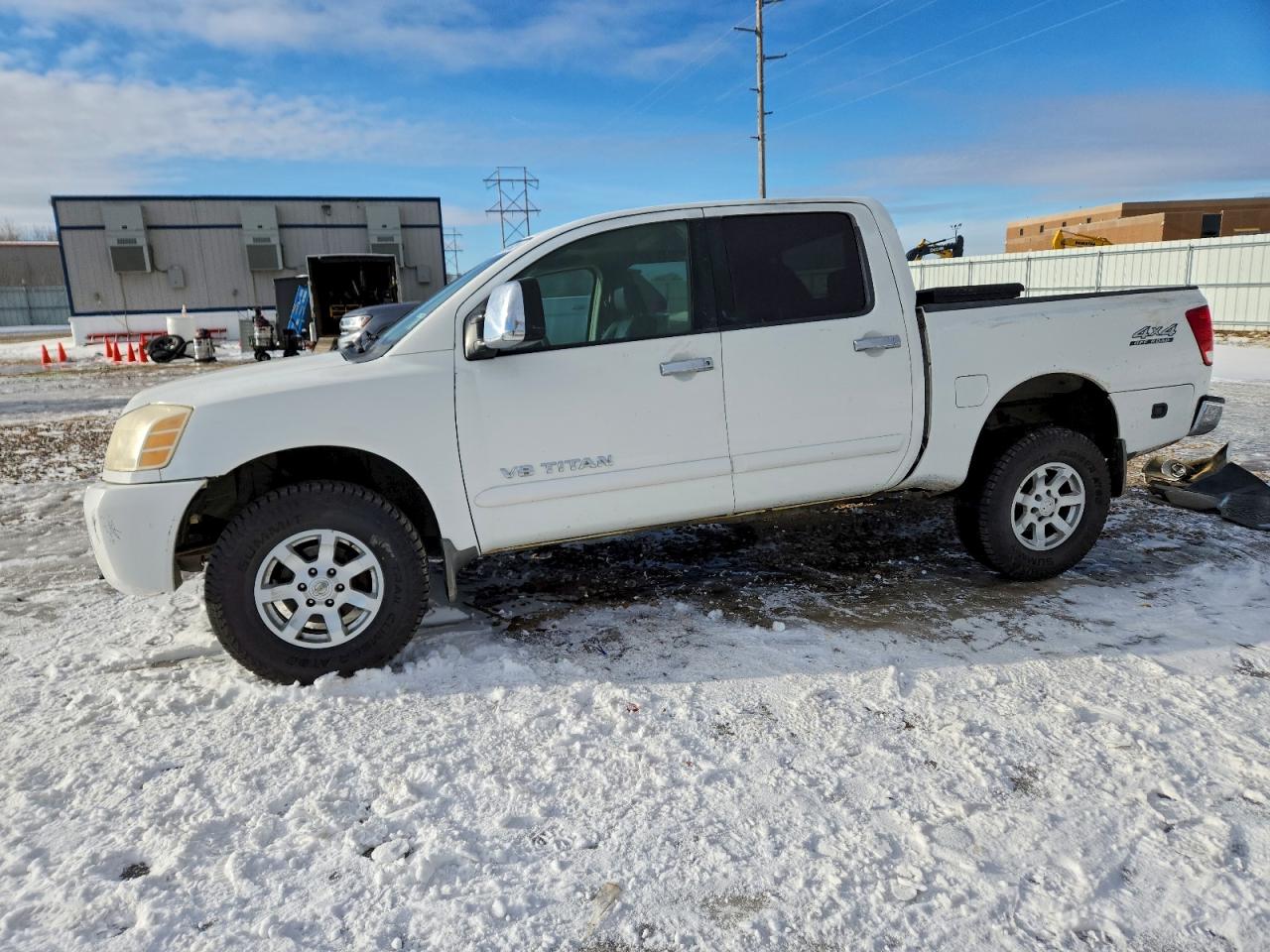 Nissan Titan Xe Image 1