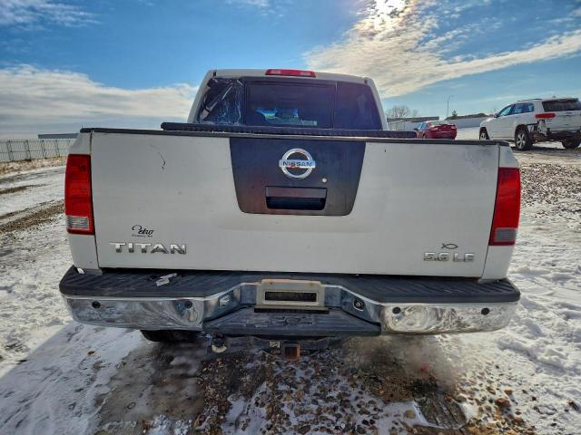 Nissan Titan Xe Image 10