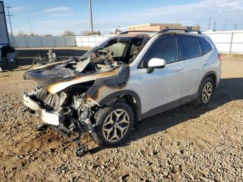  Salvage Subaru Forester