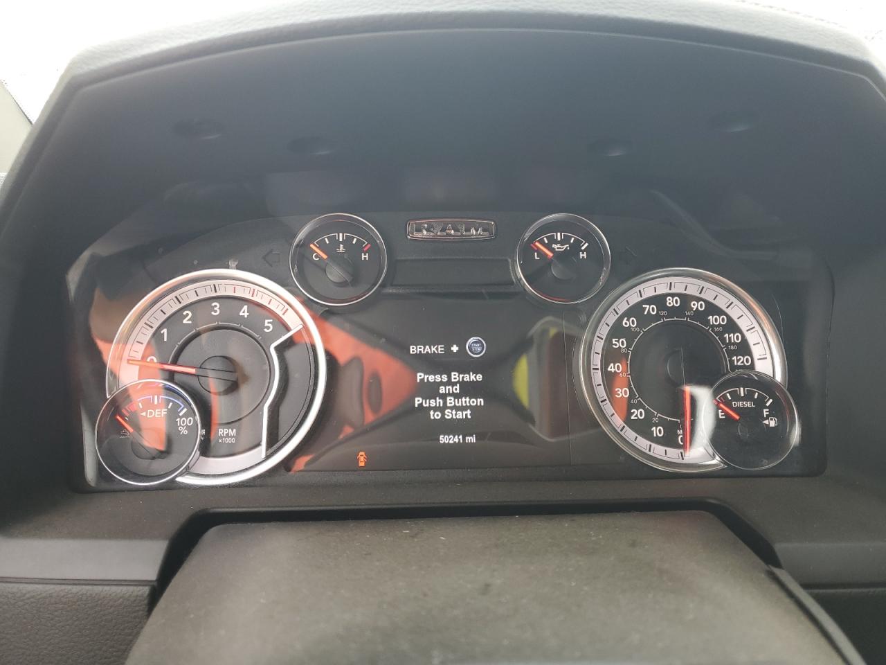 Ram 3500 Laramie Image 9