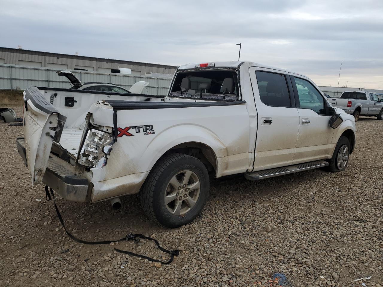 Ford F-150 Supercrew Image 8
