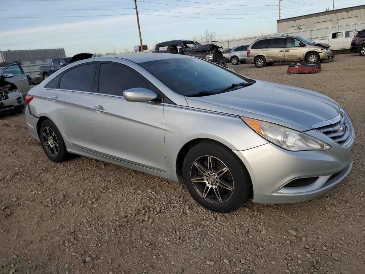 Hyundai SONATA Gls Image 3