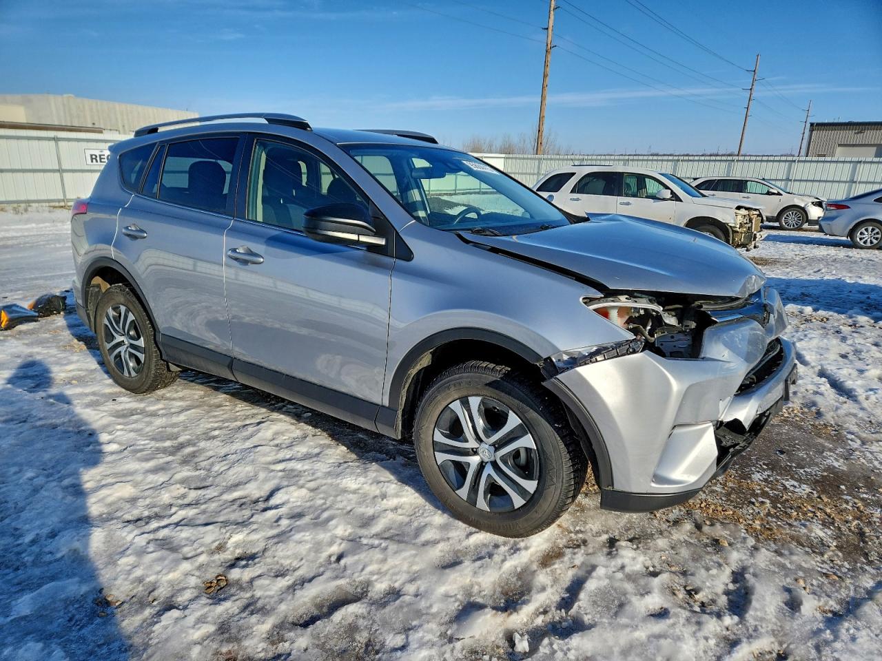 Toyota RAV4 Le Image 2