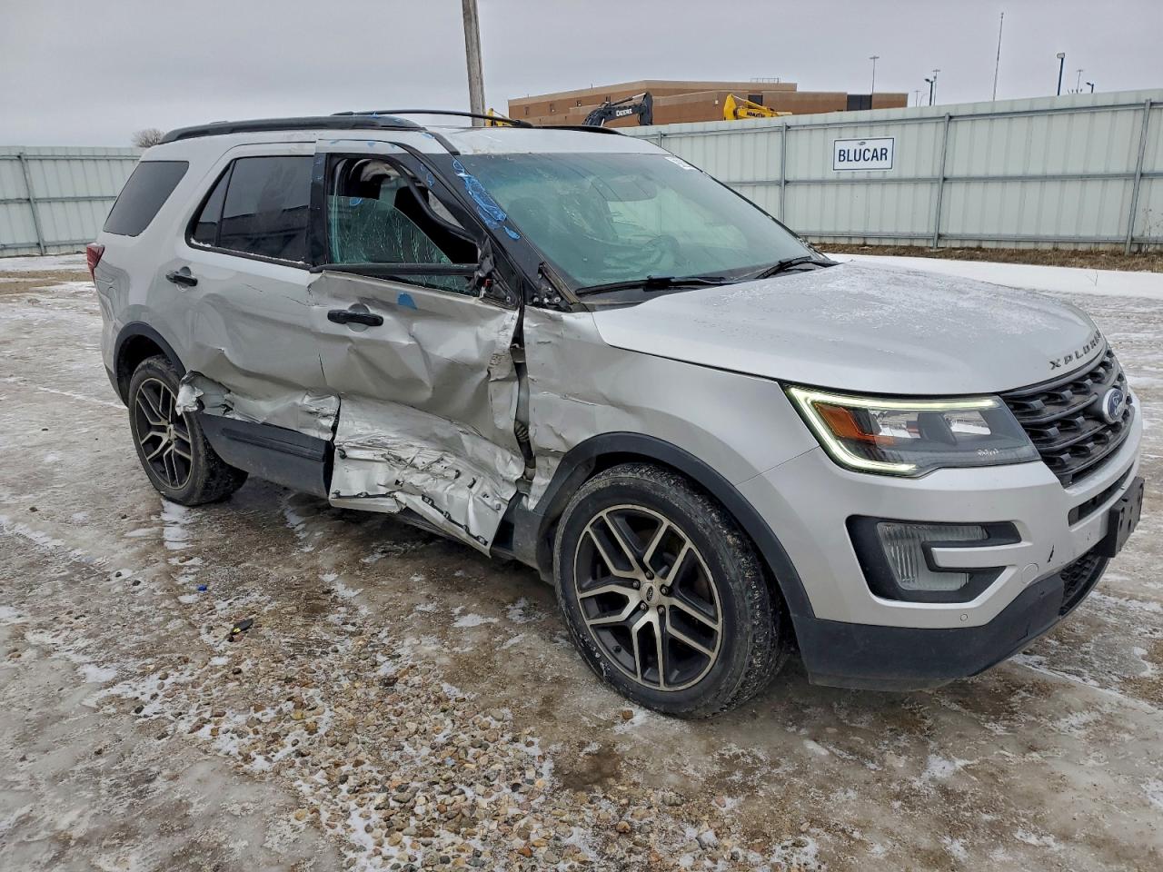 Ford Explorer Sport Image 3