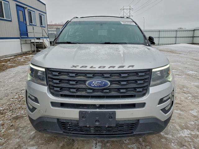 Ford Explorer Sport Image 6
