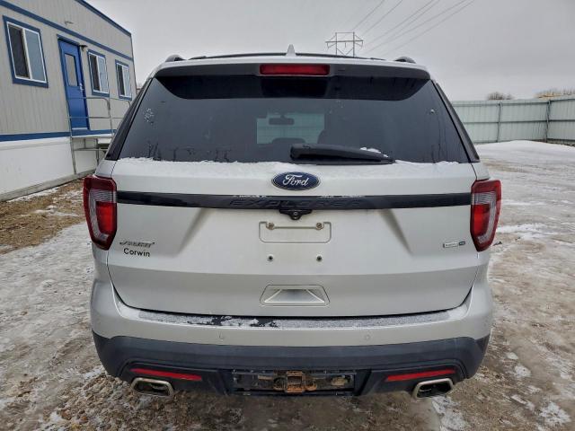 Ford Explorer Sport Image 4
